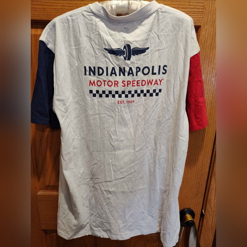 NWT Mens XL Officially Licensed Indianapolis Motor Speedway T-shirt
